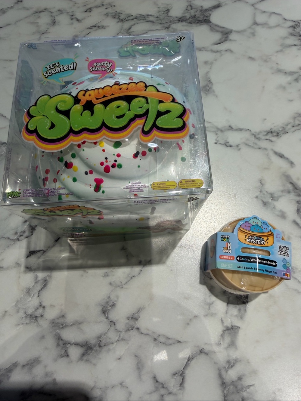 Cupcake Squishy Toy Squeezee  NEW Sealed   + RMS mini dumpling